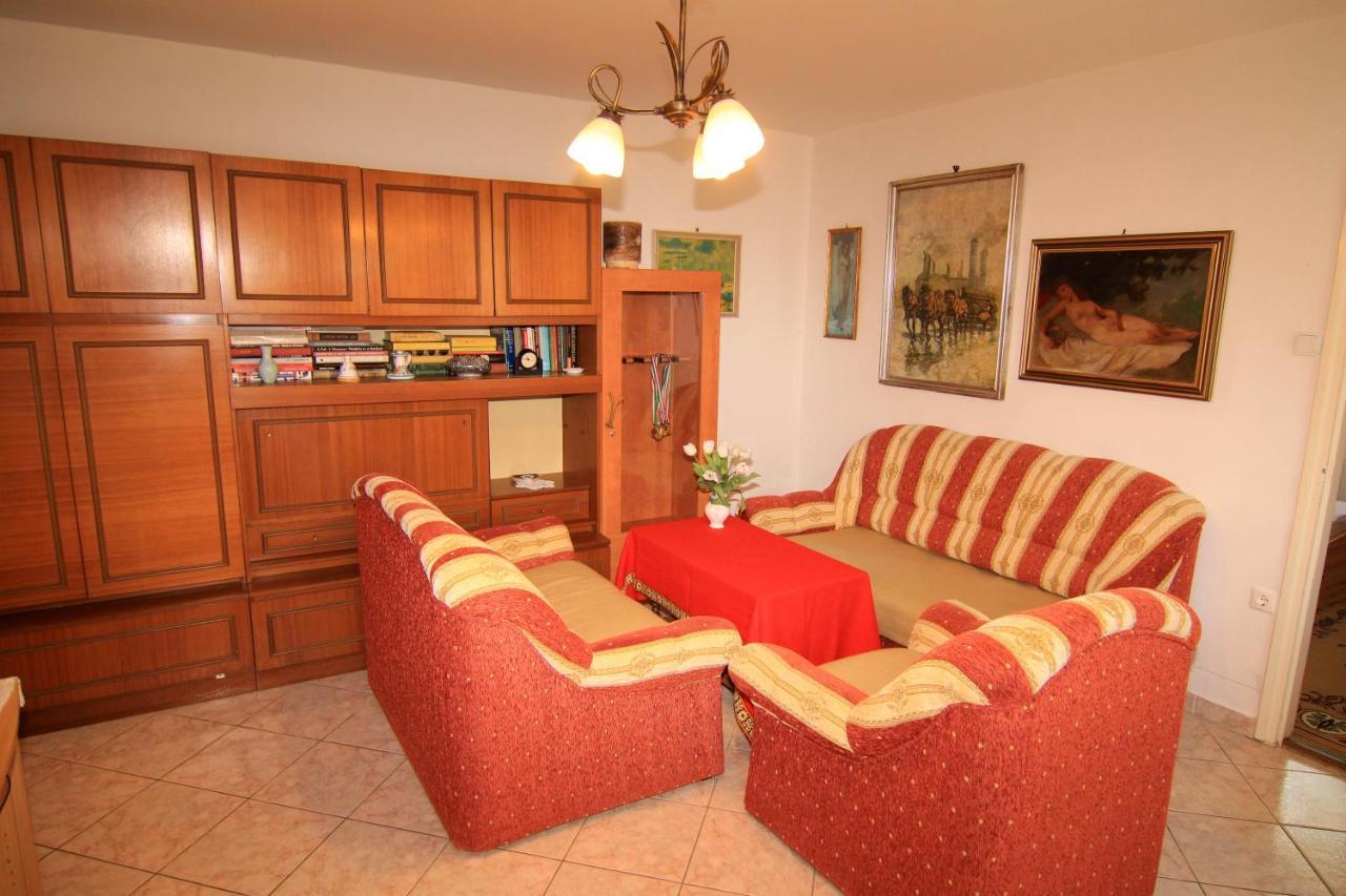 Margareta Apartmanhaz Balatonboglar Exterior photo